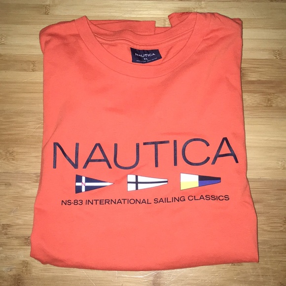 ** LIKE NEW NAUTICA SAILING TEE ** - Picture 2 of 3